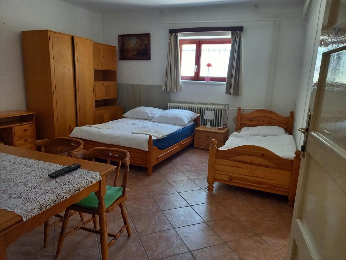 Flamingo Apartman Sopron Buitenkant foto